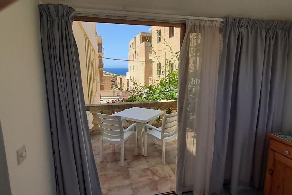 Bronja Superior Airconditioned In Apartment Xlendi